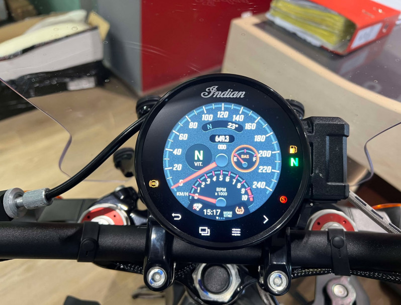 INDIAN FTR 1200 S GRANIT GREY 