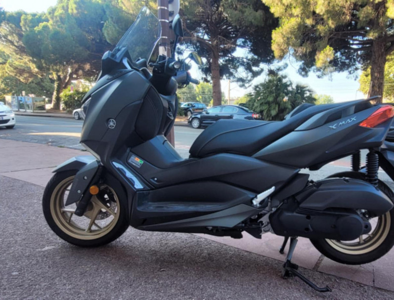 YAMAHA X-MAX 125 TECH MAX
