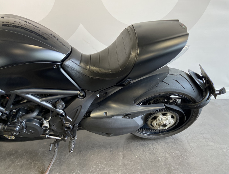 DUCATI DIAVEL 2013