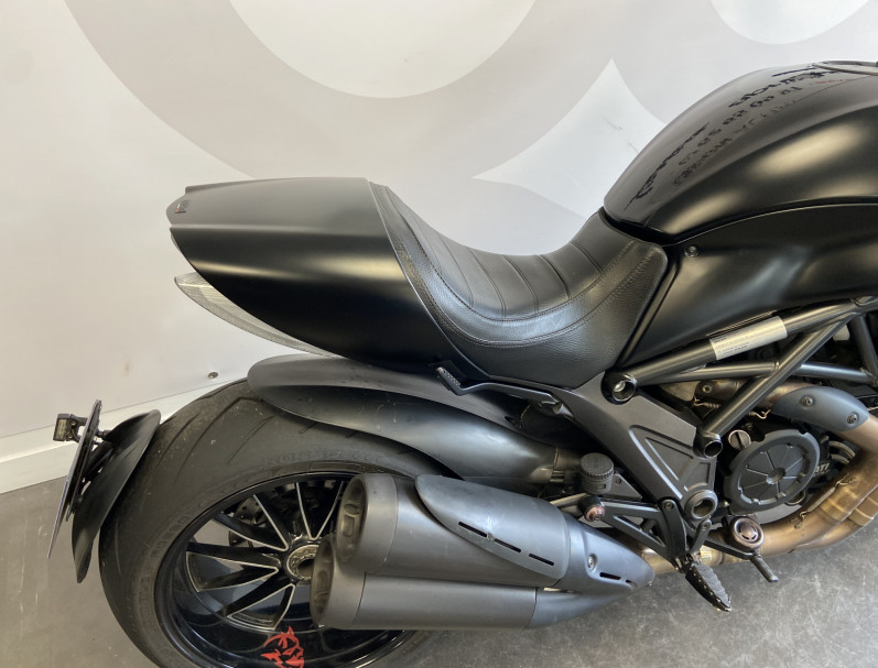 DUCATI DIAVEL 2013