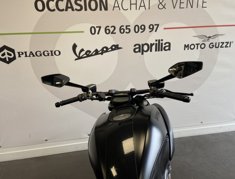 DUCATI DIAVEL 2013