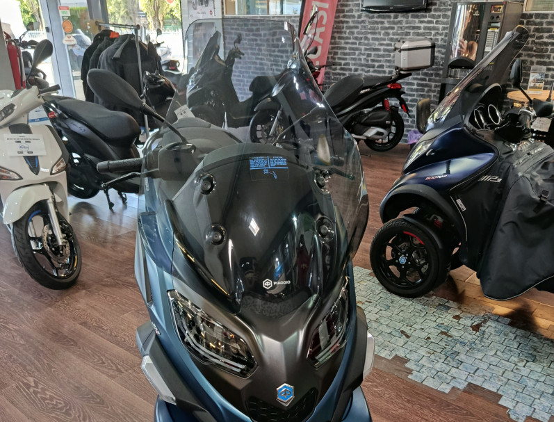 PIAGGIO MP3 530 HPE EXCLUSIVE