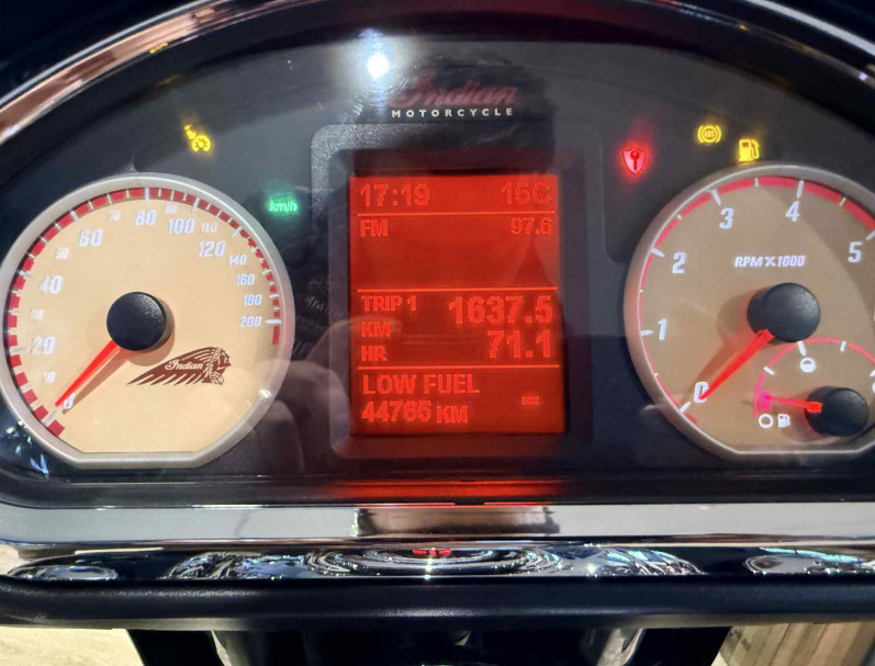 INDIAN ROADMASTER 1800