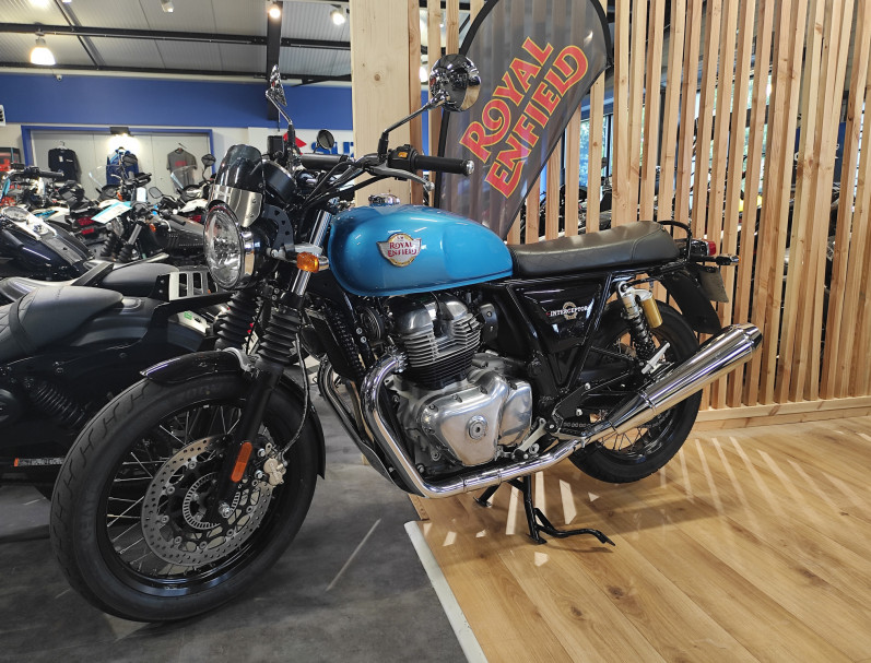 ROYAL ENFIELD INTERCEPTOR
