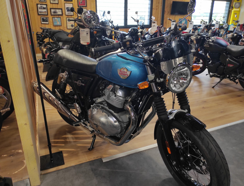 ROYAL ENFIELD INTERCEPTOR