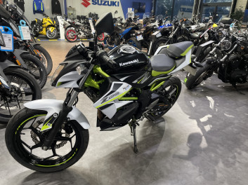KAWASAKI Z-125 LIVRAISON OFFERTE