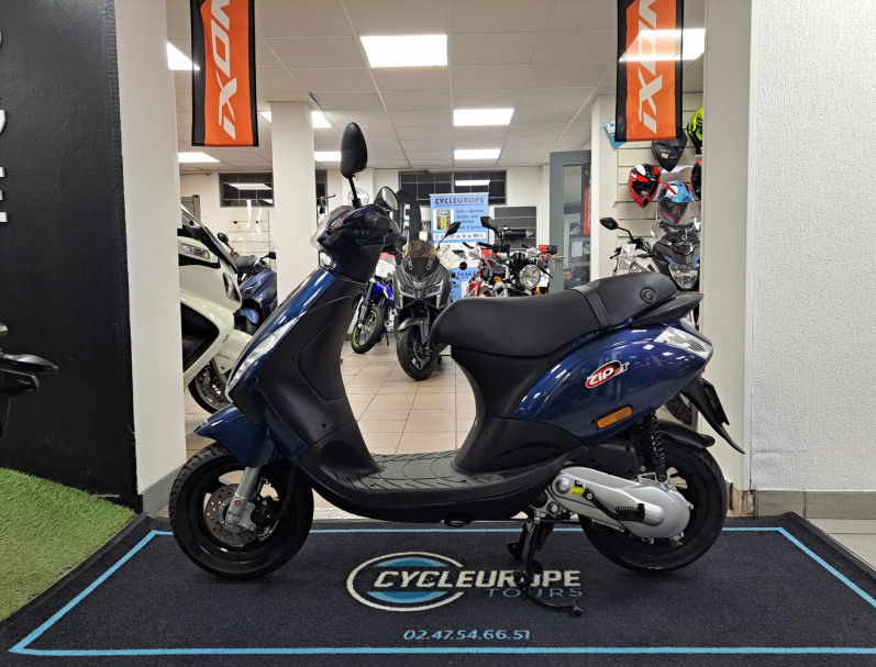Piaggio ZIP 50 2T – Bleu Midnight – État quasi neuf ! Possible en 4 fois CB x 475 euros 