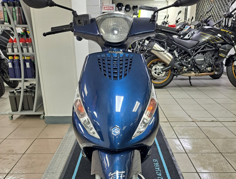 Piaggio ZIP 50 2T – Bleu Midnight – État quasi neuf ! Possible en 4 fois CB x 475 euros 