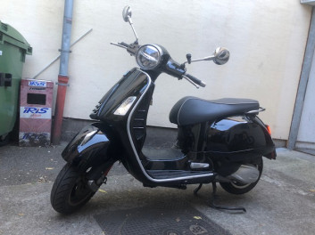 VESPA GTS 300 SUPER