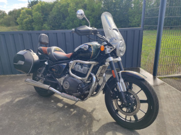 ROYAL ENFIELD SUPER METEOR 650