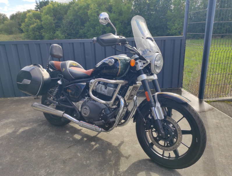 ROYAL ENFIELD SUPER METEOR 650