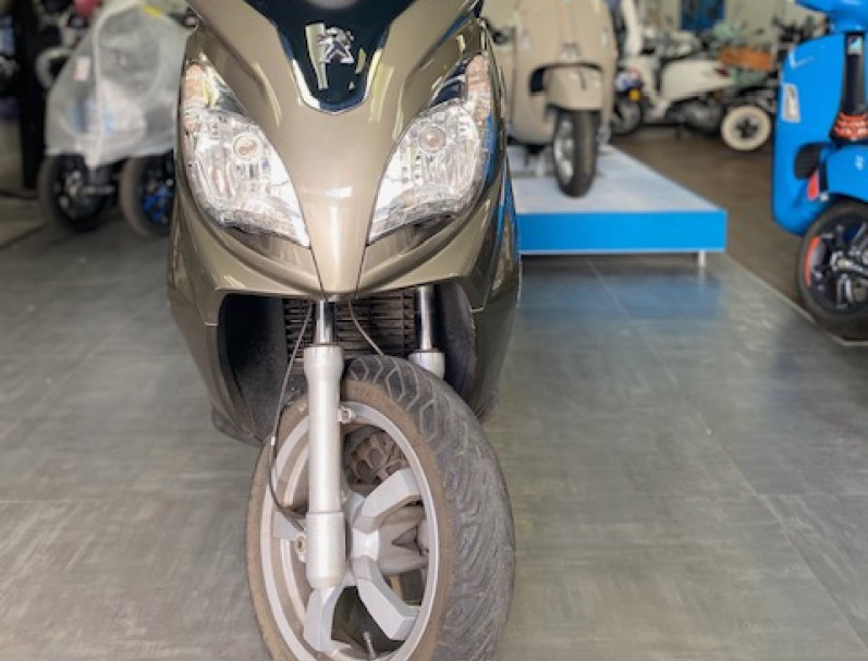 PEUGEOT SATELIS 300I