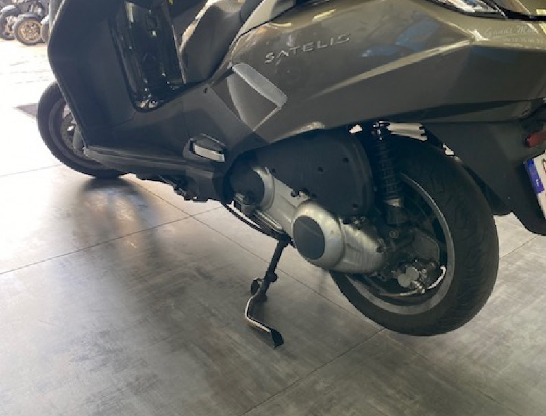 PEUGEOT SATELIS 300I