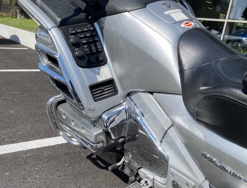 HONDA GL 1800 GOLDWING AIR BAG GPS