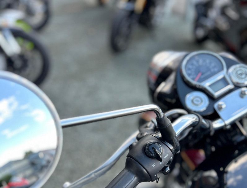 ROYAL ENFIELD CLASSIC 350 HALCYON BLACK