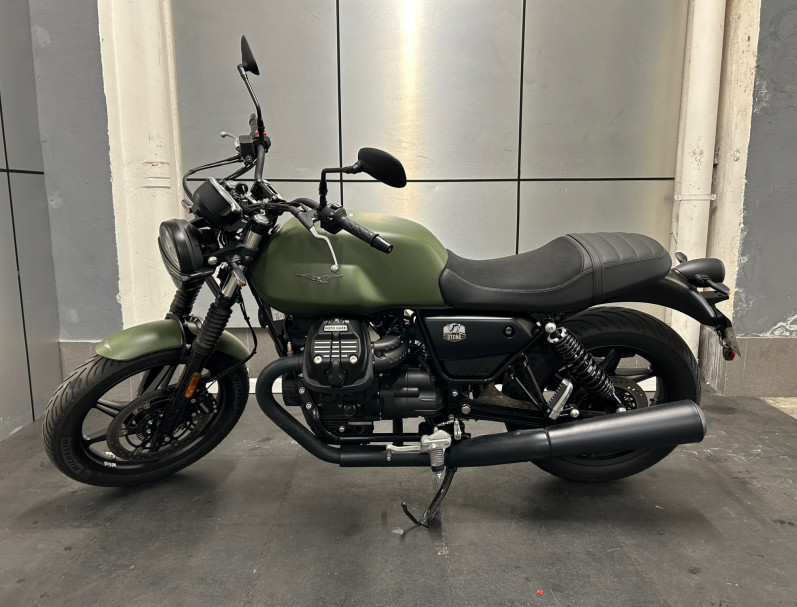 MOTO GUZZI V7 STONE