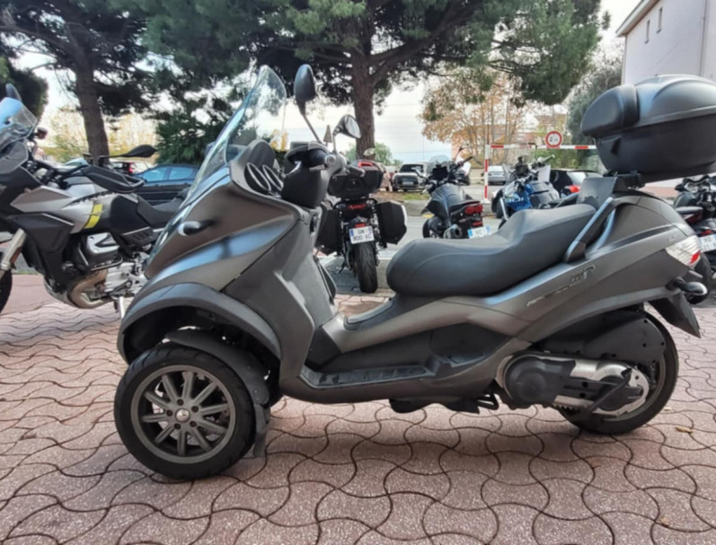 PIAGGIO MP3 400 LT