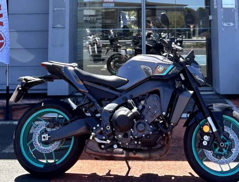 YAMAHA MT-09  Y-AMT