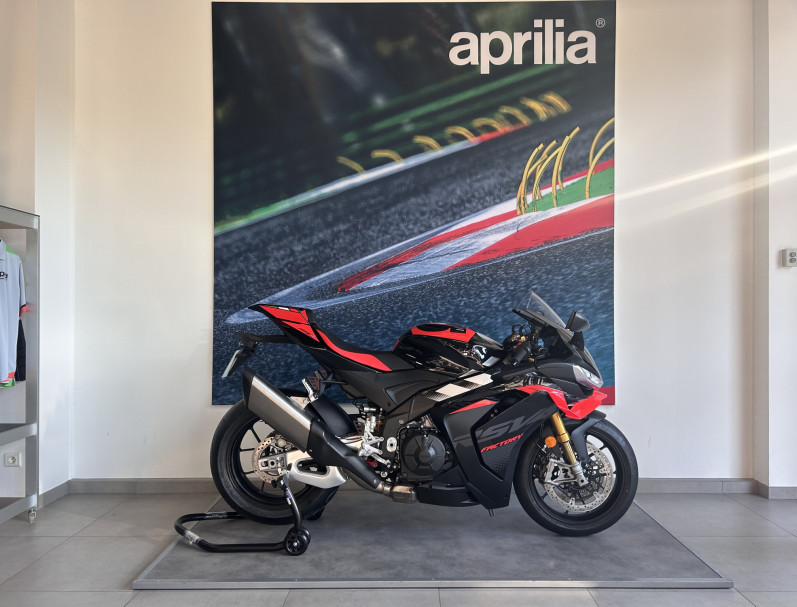 APRILIA RSV4 1100 FACTORY E5+