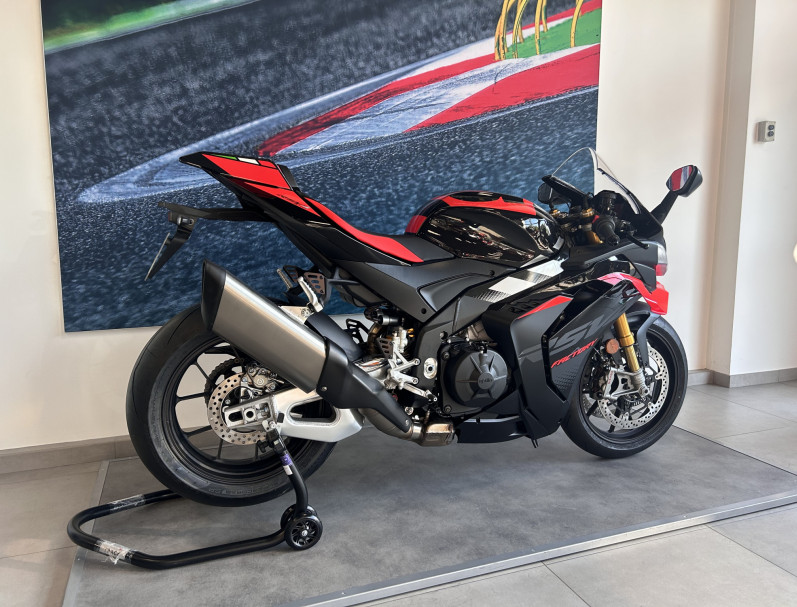 APRILIA RSV4 1100 FACTORY E5+