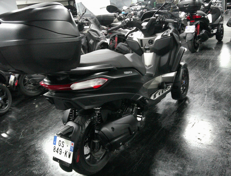 PIAGGIO MP3 530 HPE 2023 22800KM
