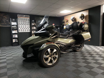 CAN-AM SPYDER RT SEA TO SKY 
