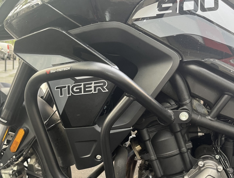 TRIUMPH Tiger 900 GT NOIR - 1ER MAIN