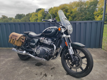 ROYAL ENFIELD SUPER METEOR 650