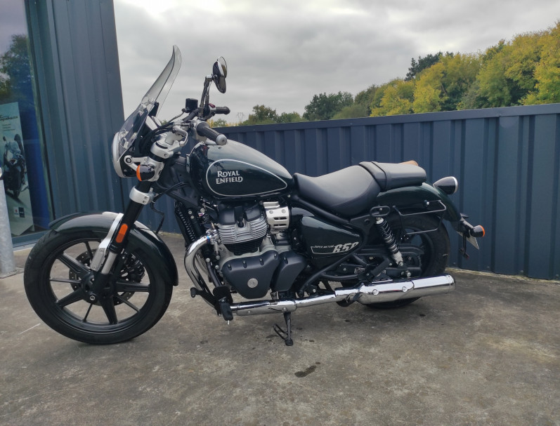 ROYAL ENFIELD SUPER METEOR 650