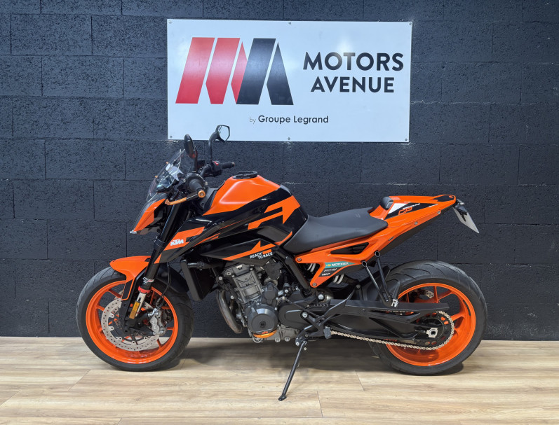KTM 890 DUKE GP