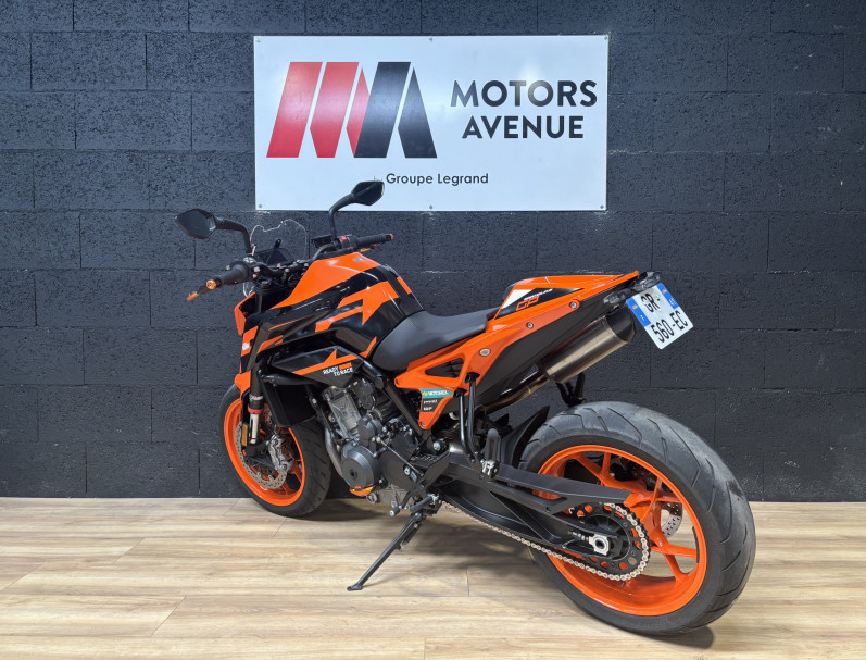 KTM 890 DUKE GP