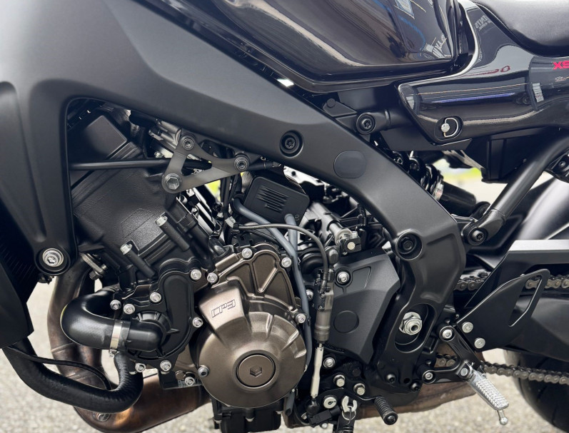 YAMAHA XSR 900