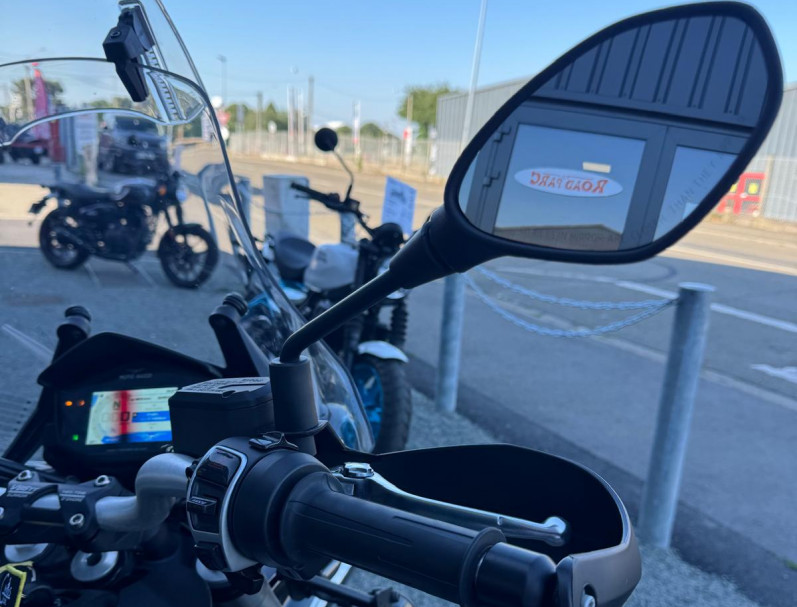 MOTO GUZZI V85 TT 850 GARDIA D