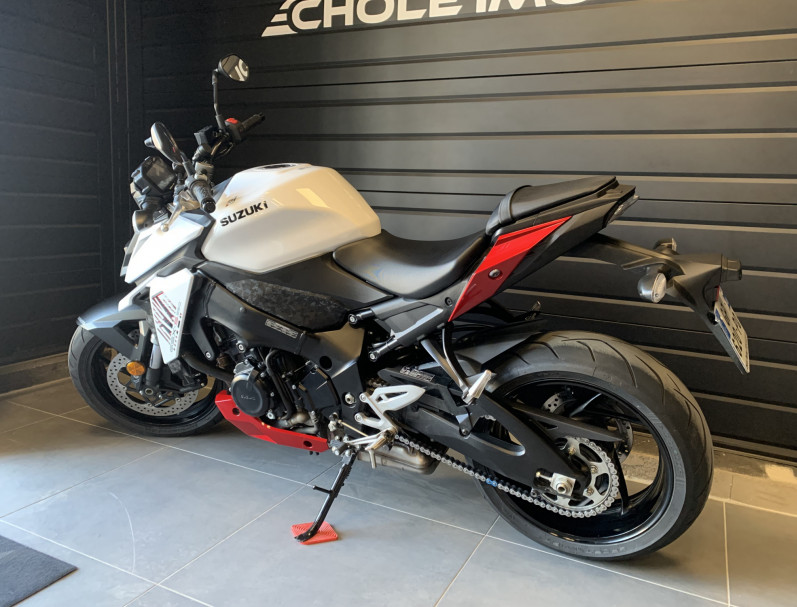 SUZUKI GSX-S 950
