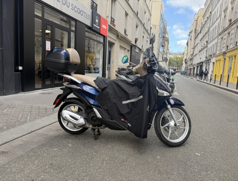 PIAGGIO LIBERTY 125 IGET CC GARANTIE 6 MOIS BLEU BRILLANT BON ETAT CRIT