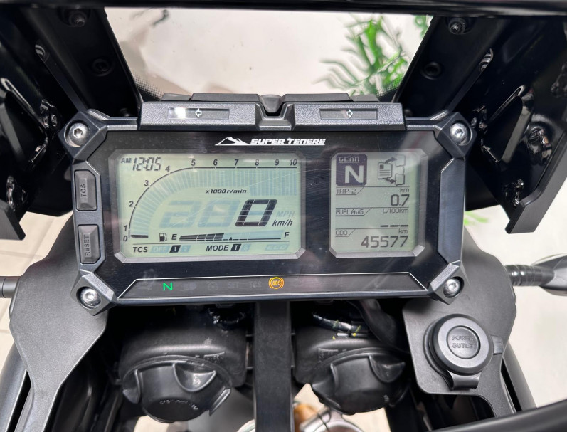 YAMAHA 1200 SUPER TENERE