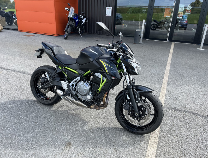 KAWASAKI Z650 - Z650