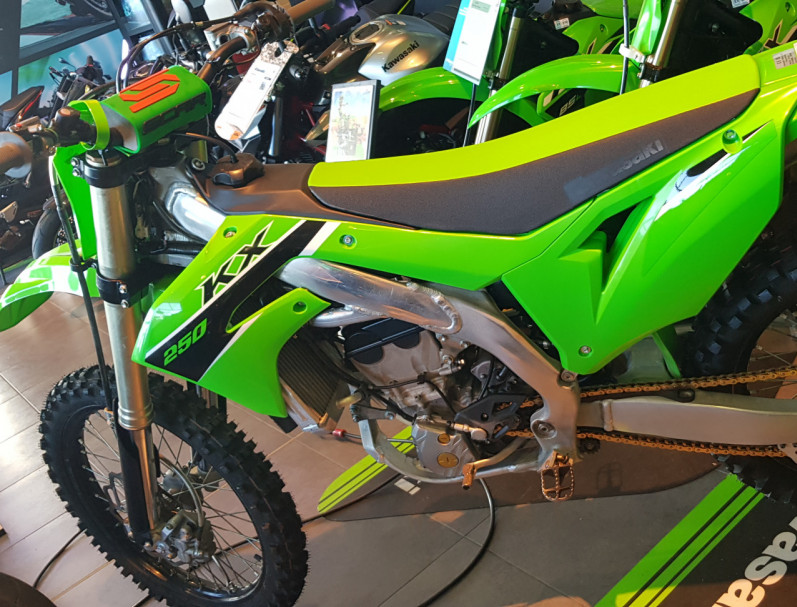 KAWASAKI KX 250