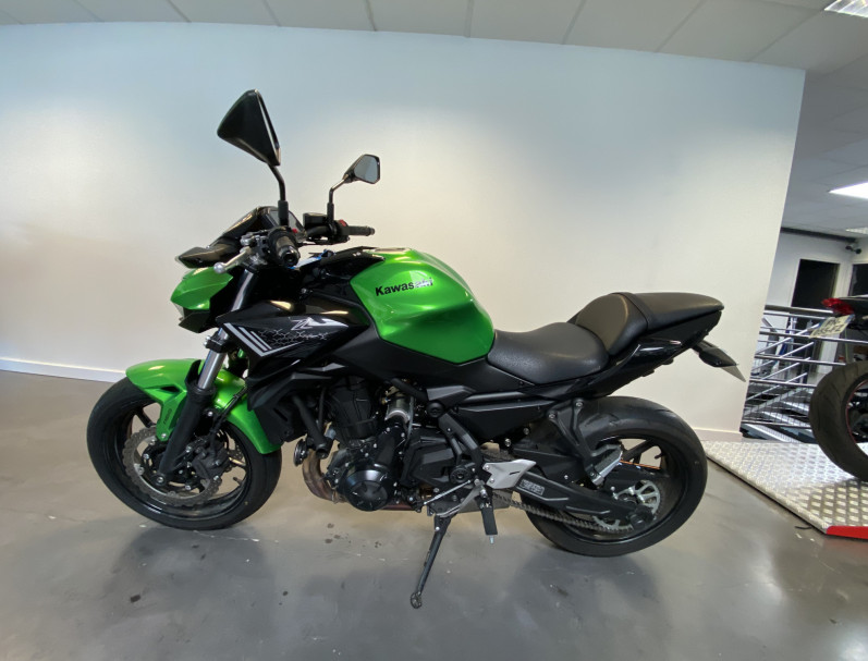 KAWASAKI Z650 