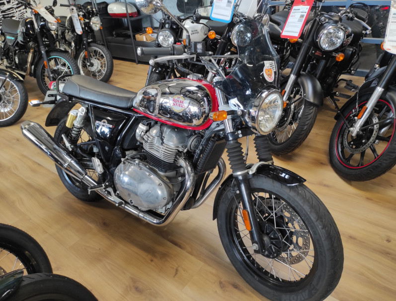 ROYAL ENFIELD INTERCEPTOR