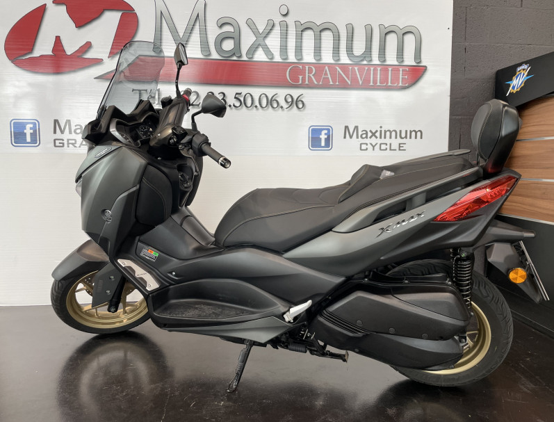 XMAX 300 Tech Max