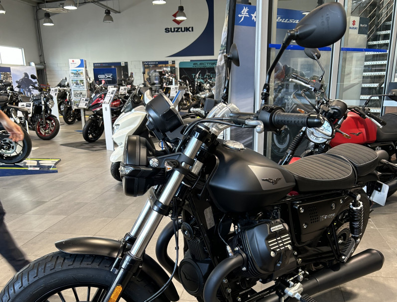 MOTO GUZZI V9 BOBBER