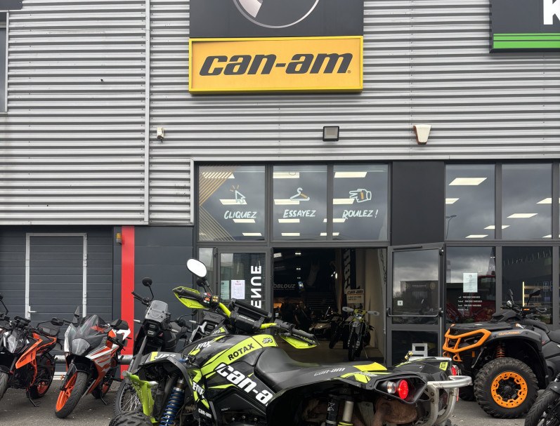 CAN-AM RENEGADE 1000