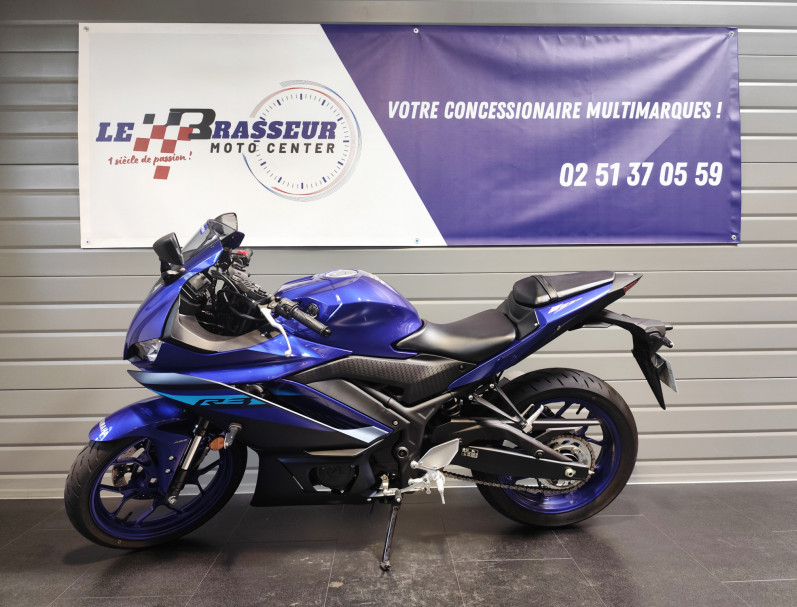 YAMAHA YZF-R3 A2