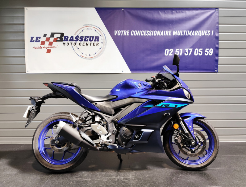YAMAHA YZF-R3 A2