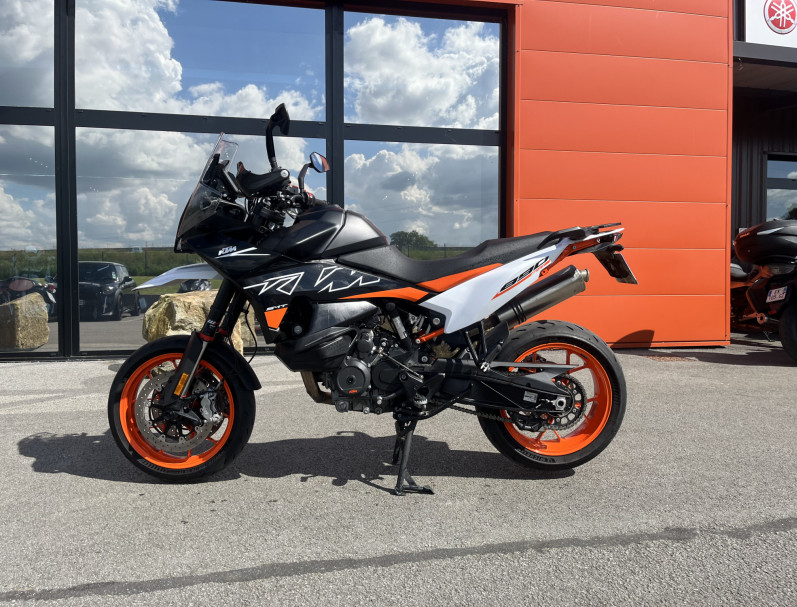 KTM 890 ADVENTURE