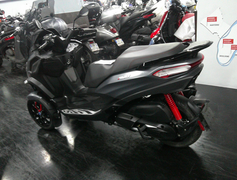PIAGGIO MP3 400 HPE 2022 13600KM