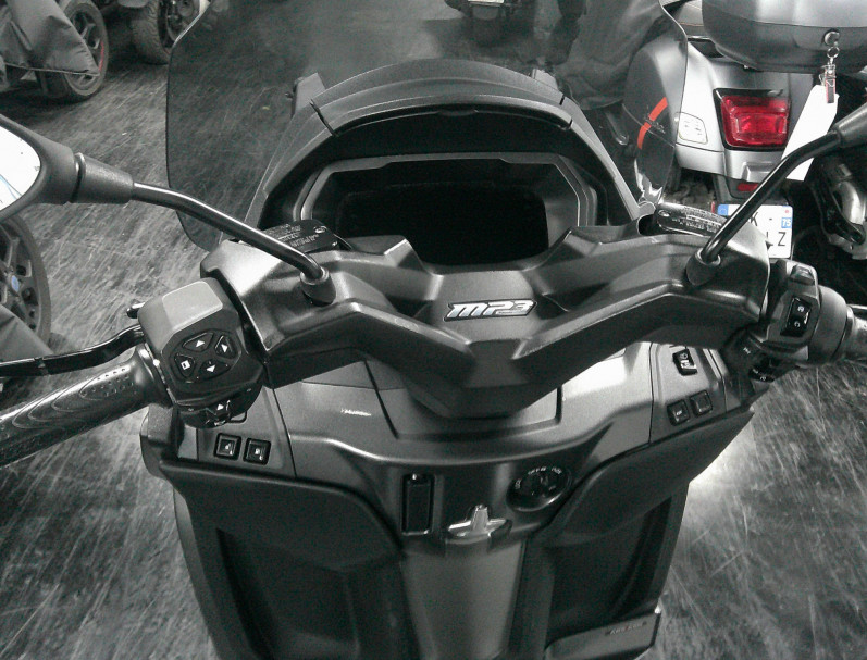 PIAGGIO MP3 400 HPE 2022 13600KM