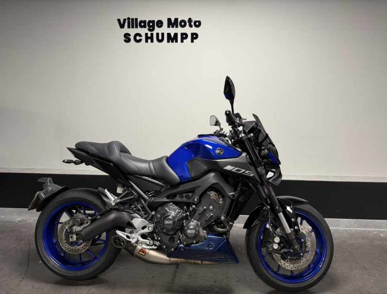 YAMAHA MT-09