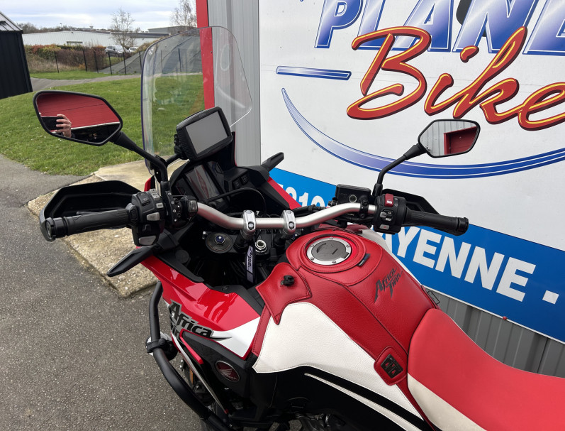 HONDA AFRICA TWIN CRF1000D DCT